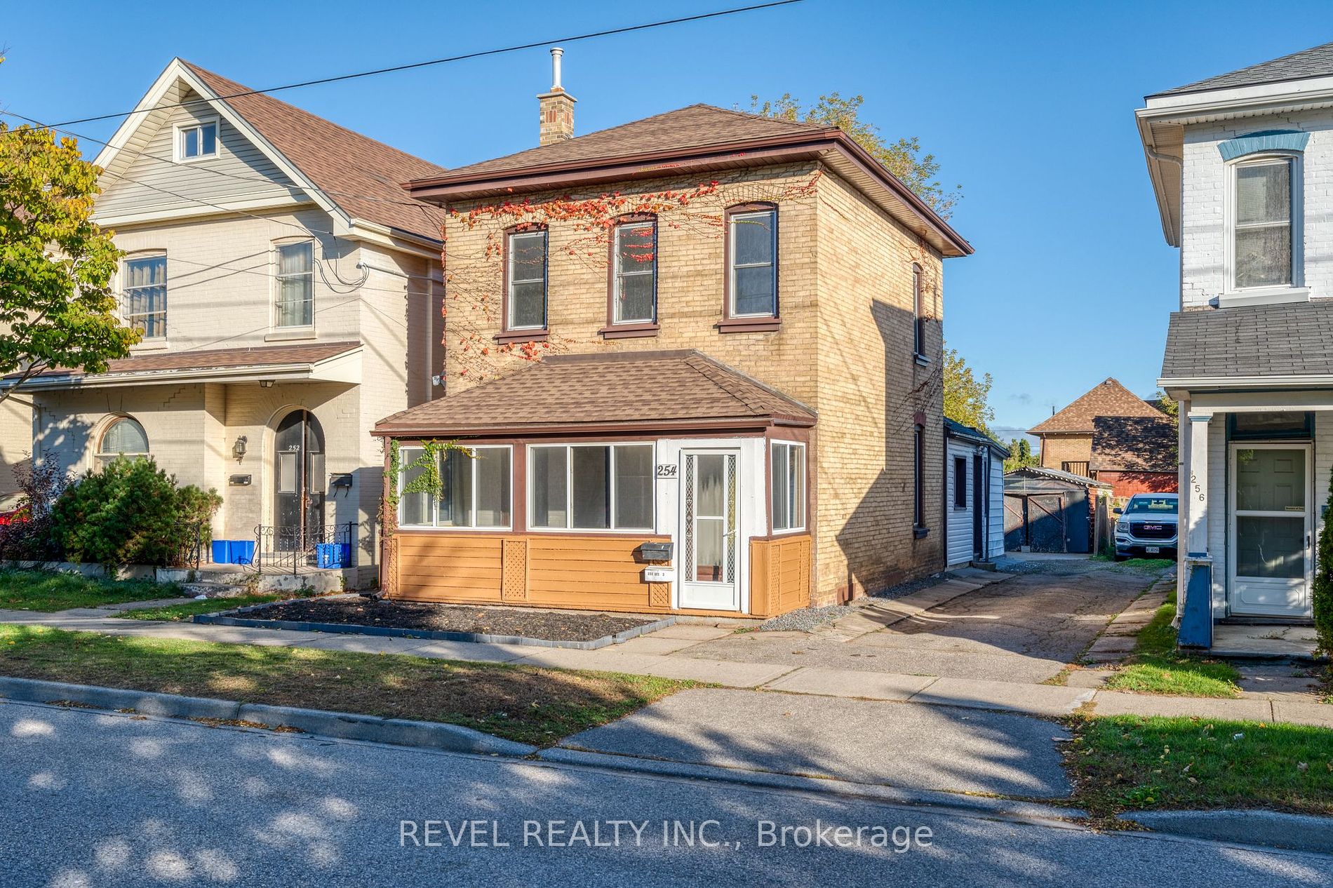 254 Darling St, Brantford, Ontario, 