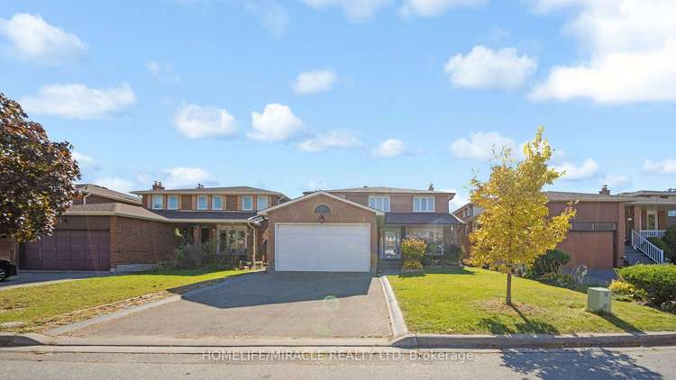 40 Minglehaze Dr, Toronto, Ontario, Mount Olive-Silverstone-Jamestown