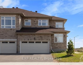 36 Hurdis Way, Lanark, ON , MLS #X13093596 , Image - 1