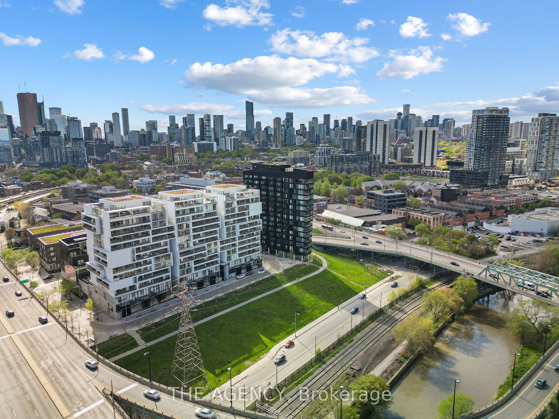 51 Trolley Cres, Toronto, Ontario, Moss Park