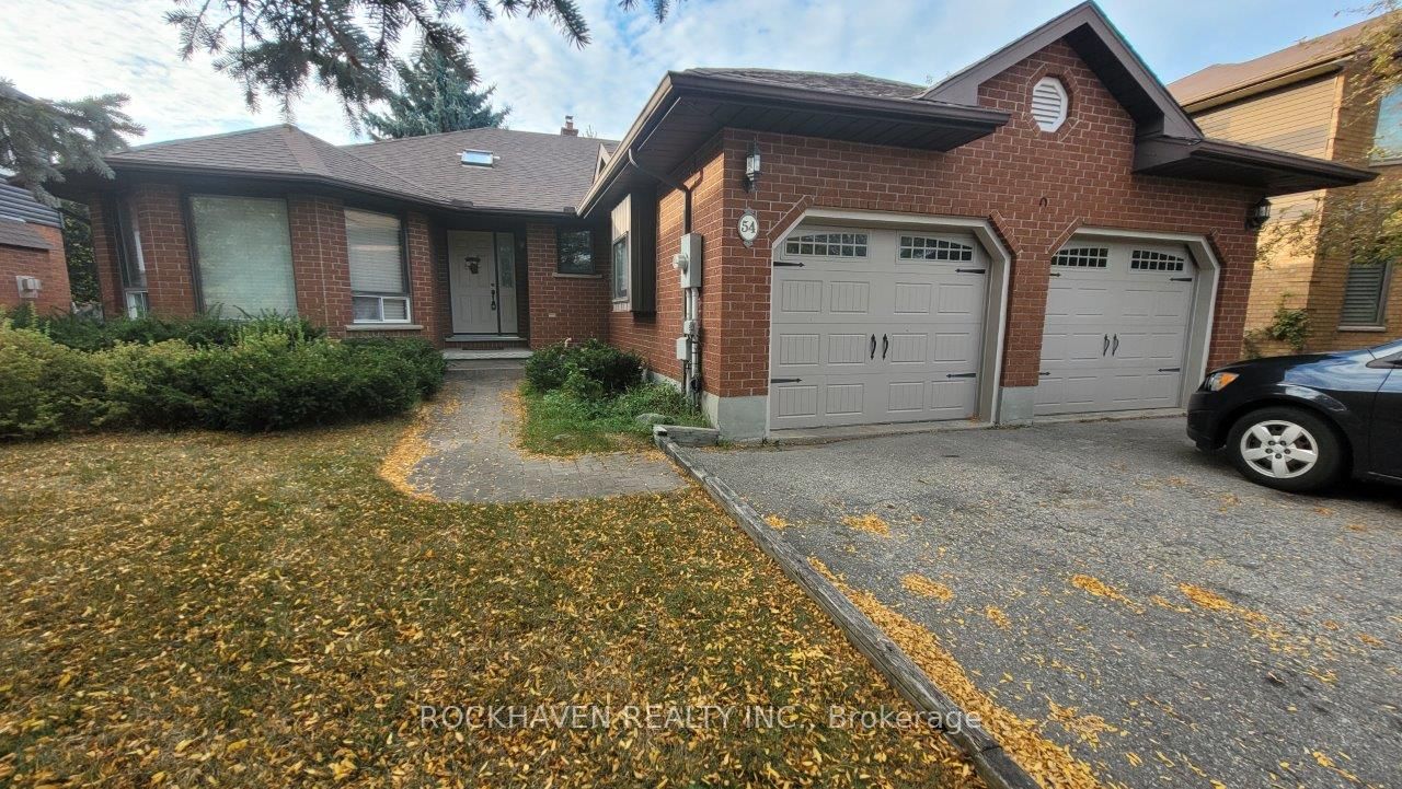 54 Kortright Rd E, Guelph, Ontario, Village