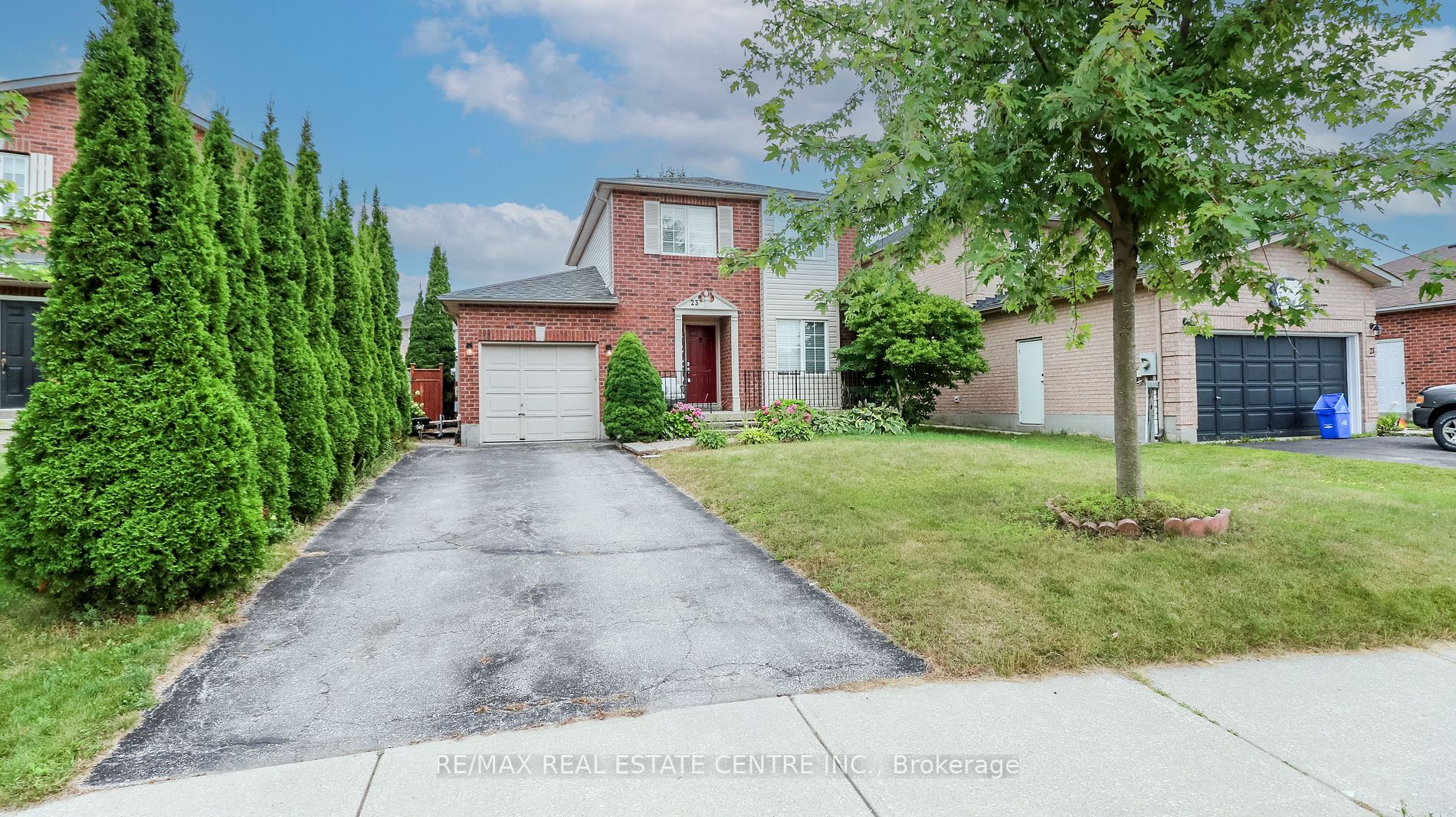 23 Wice Rd, Barrie, Ontario, Holly