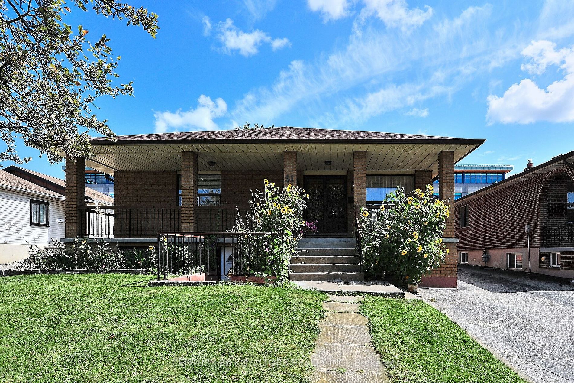 51 Ridge Rd, Toronto, Ontario, Downsview-Roding-CFB