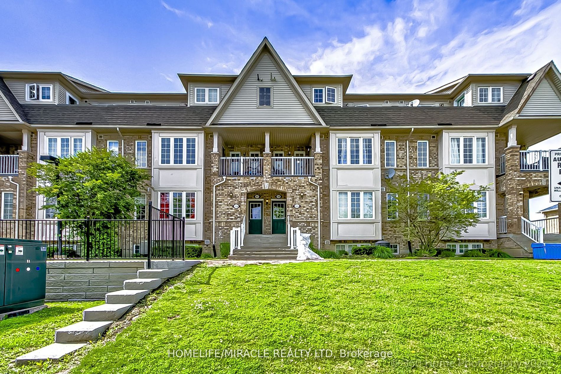 42 Pinery Tr, Toronto, Ontario, Malvern