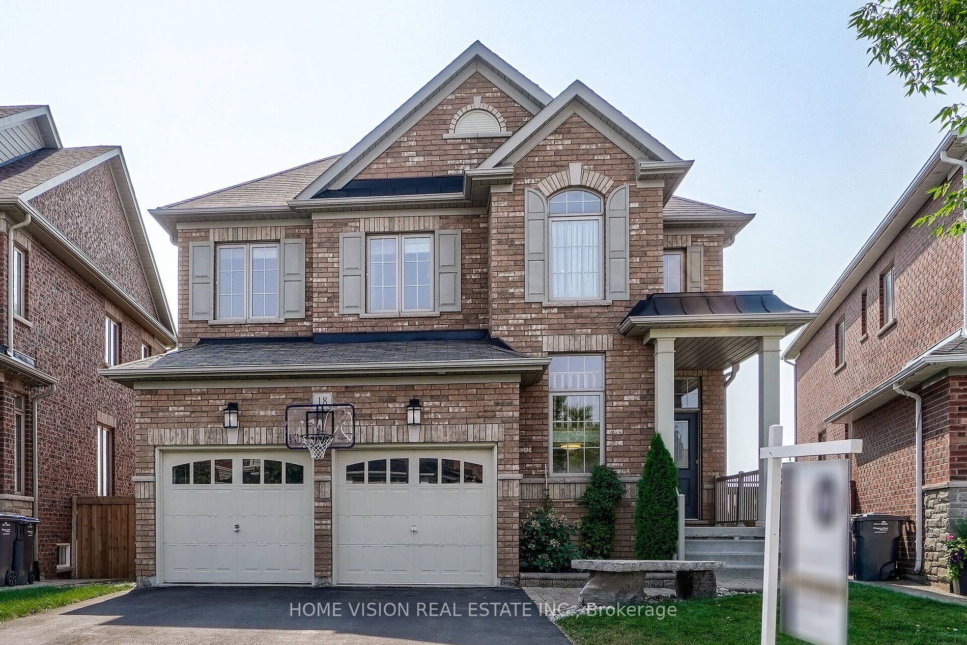 18 Intrigue Tr, Brampton, Ontario, Credit Valley