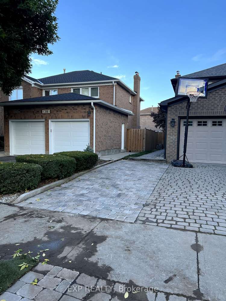 1377 Winterbourne Dr, Oakville, Ontario, Clearview