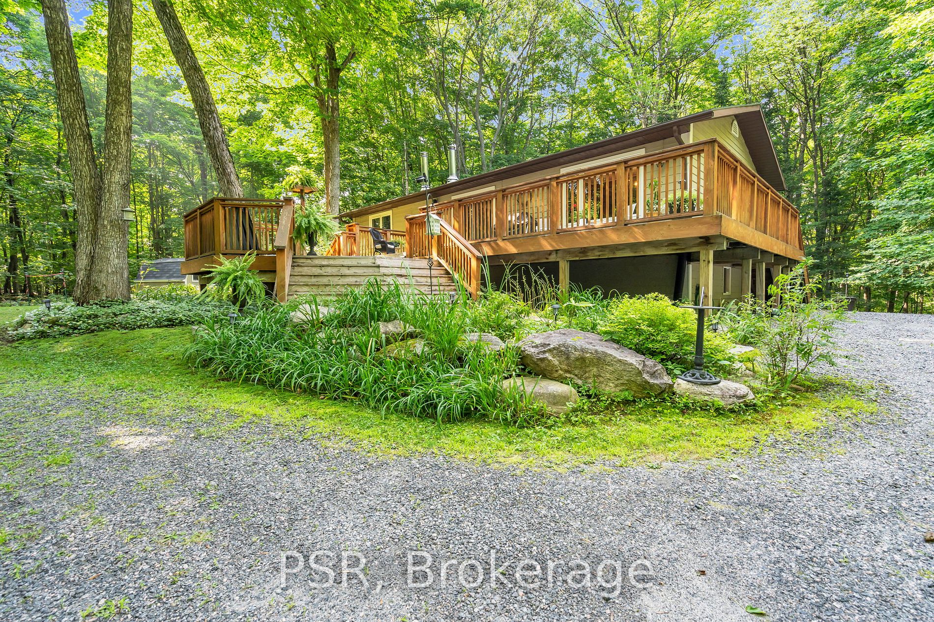 1047 Sands Rd, Muskoka Lakes, Ontario, 