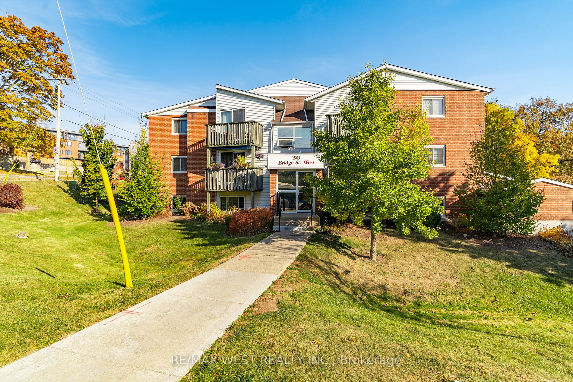 30 Bridge St W, Kitchener, Ontario, 