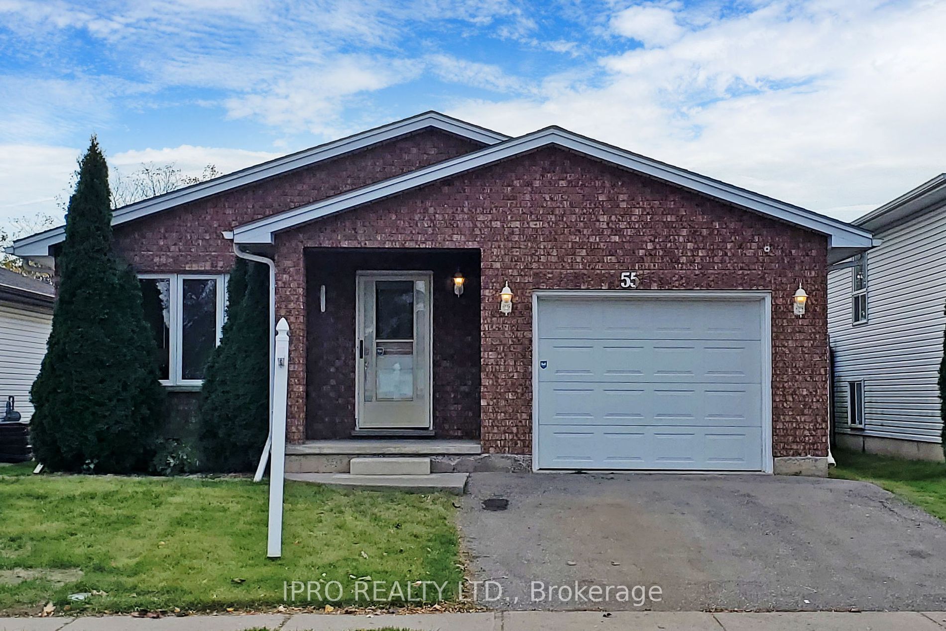 55 St. Patrick's Dr, Brantford, Ontario, 