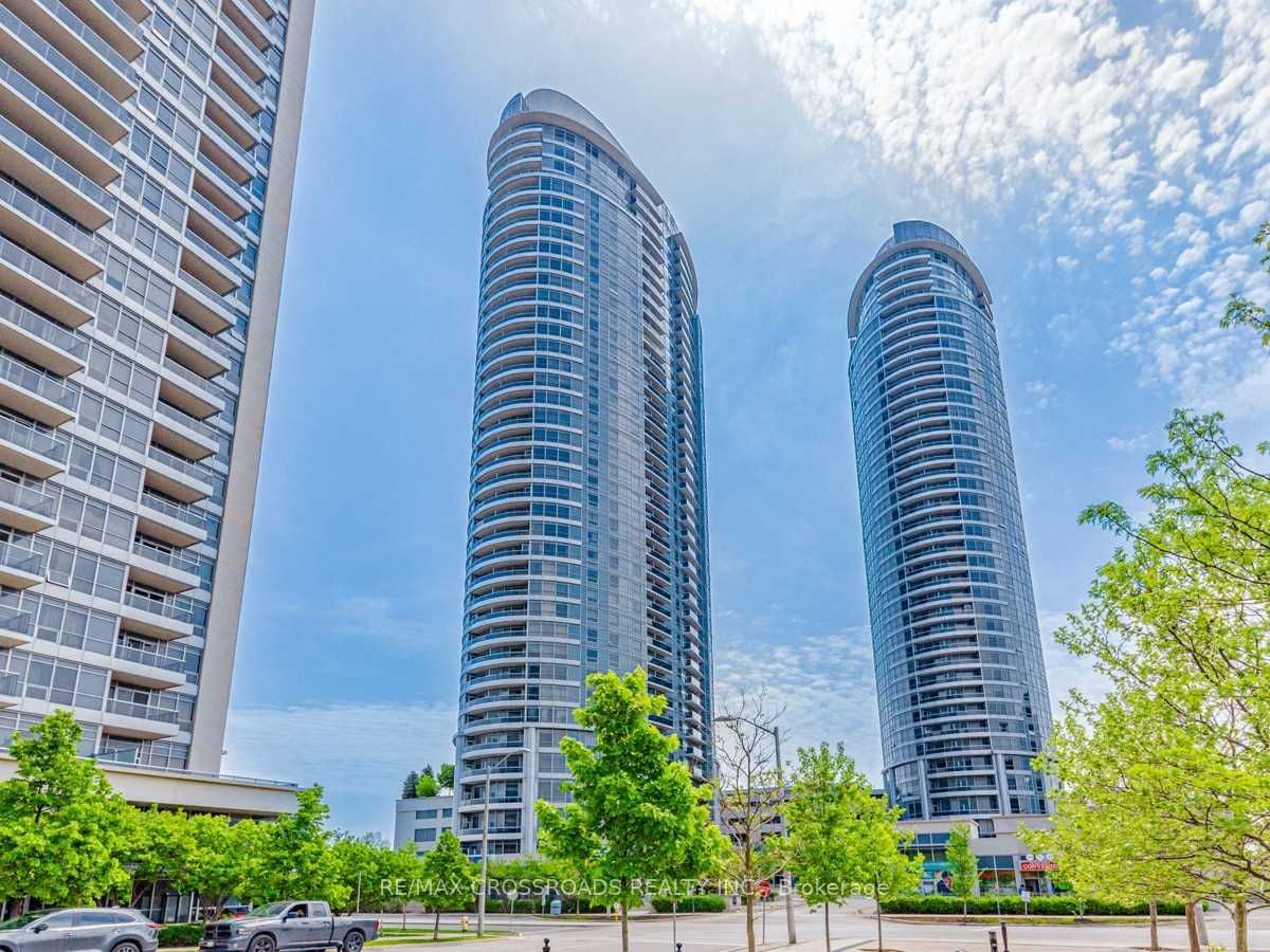 135 Village Green Sq, Toronto, Ontario, Agincourt South-Malvern West