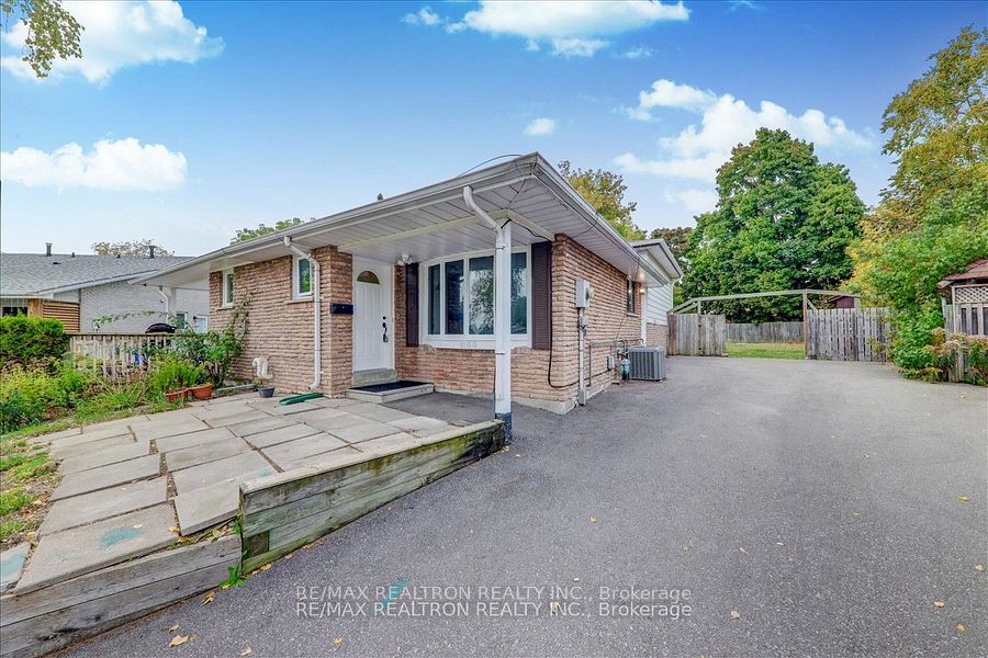 1108 Valley Crt, Oshawa, Ontario, Lakeview