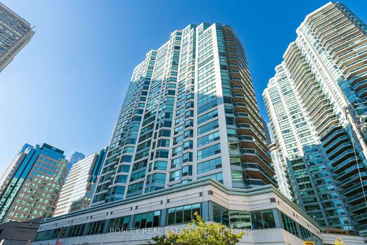 10 Queens Quay W, Toronto, Ontario, Waterfront Communities C1