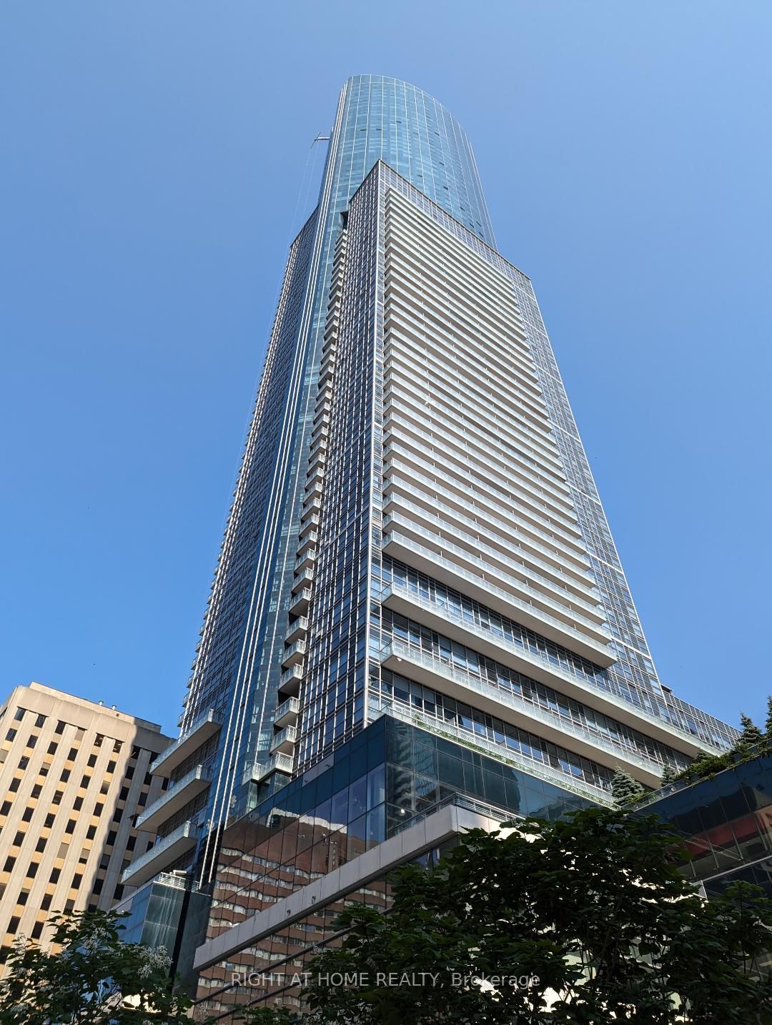 388 Yonge St, Toronto, Ontario, Bay Street Corridor