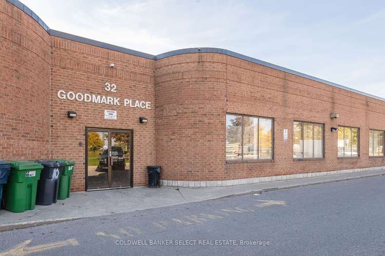 32 Goodmark Pl, Toronto, Ontario, West Humber-Clairville