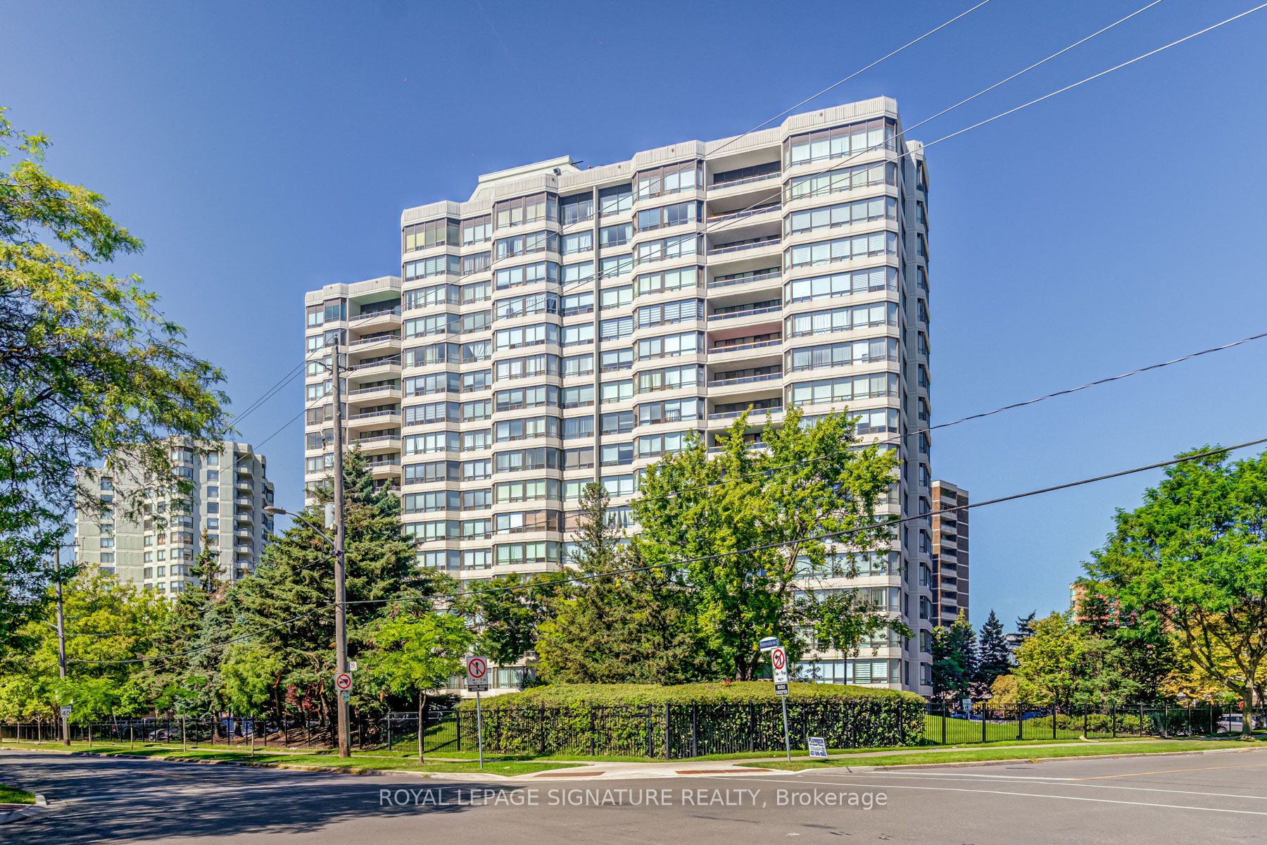 1101 Steeles Ave W, Toronto, Ontario, Westminster-Branson