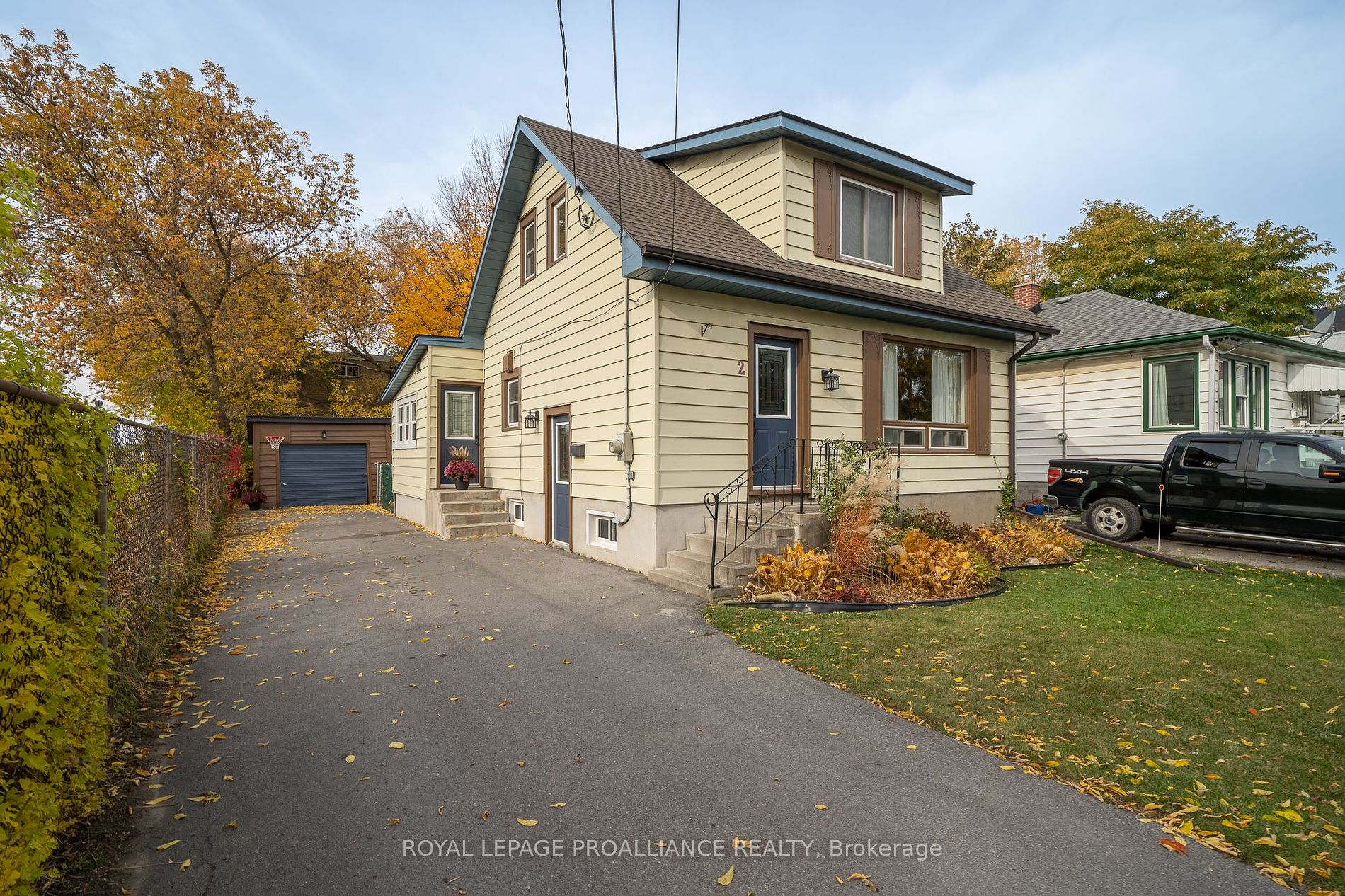 2 Ponton St, Belleville, Ontario, 