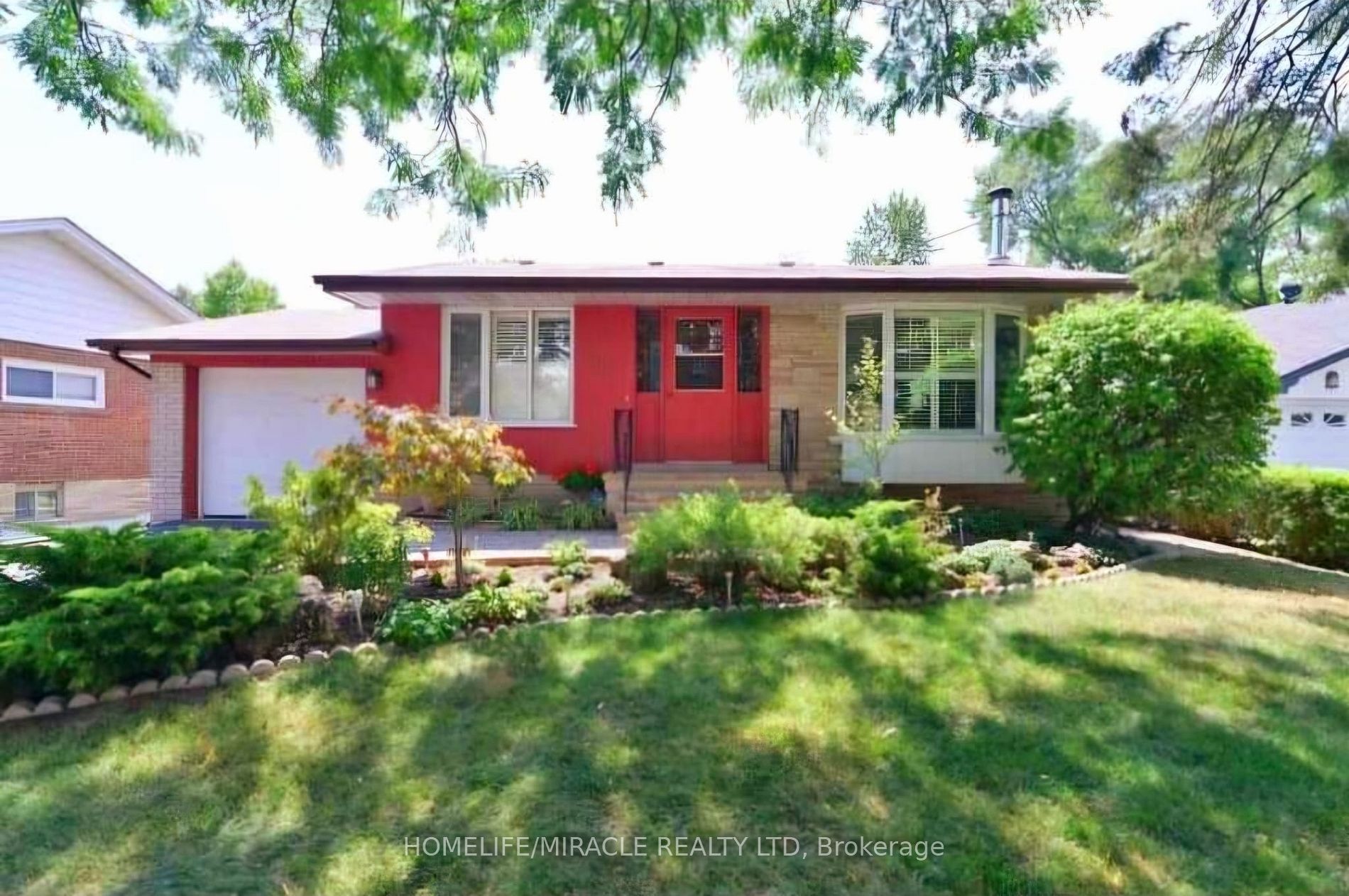 215 Mill St S, Brampton, Ontario, Brampton South