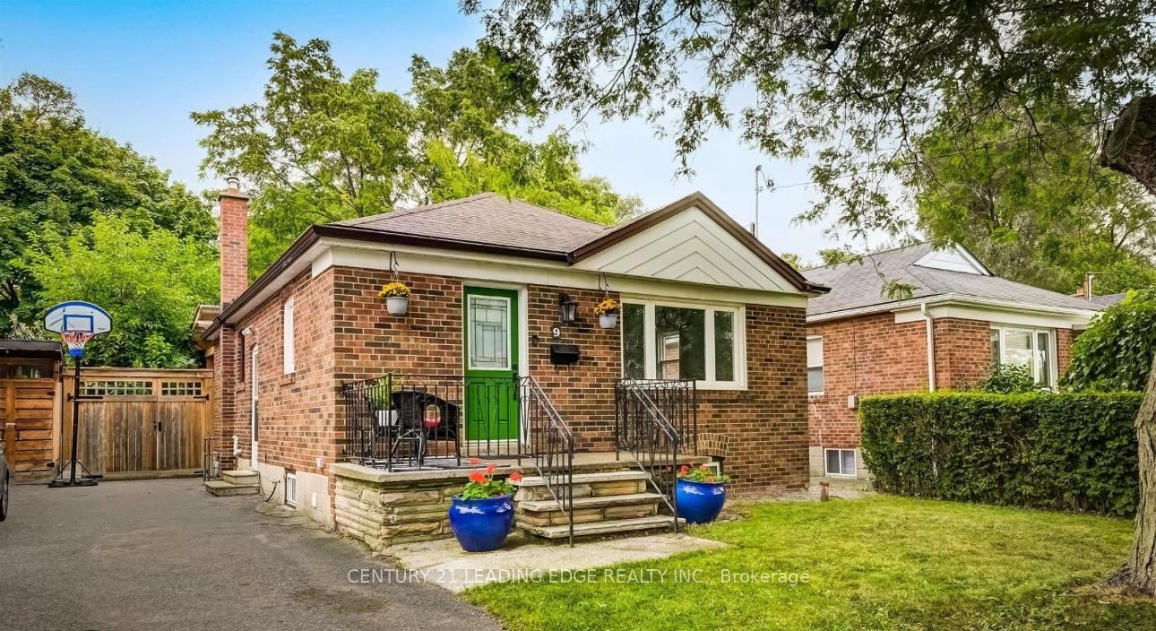 9 Rossford Rd, Toronto, Ontario