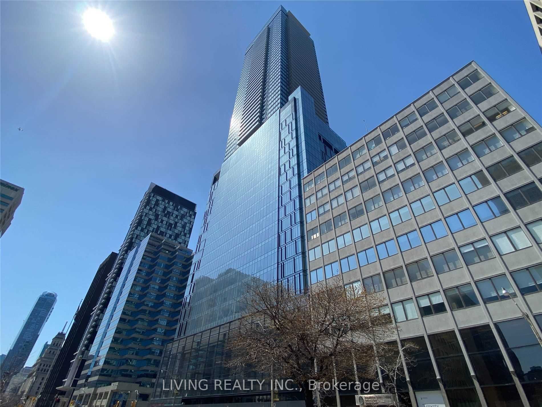 488 University Ave, Toronto, Ontario, University