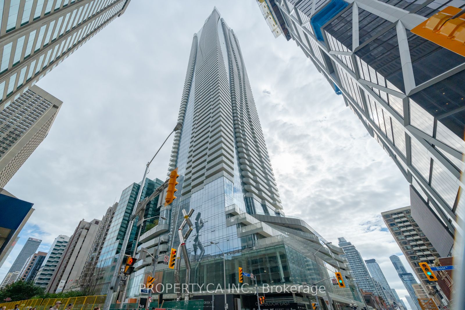 1 Bloor St E, Toronto, Ontario, Church-Yonge Corridor