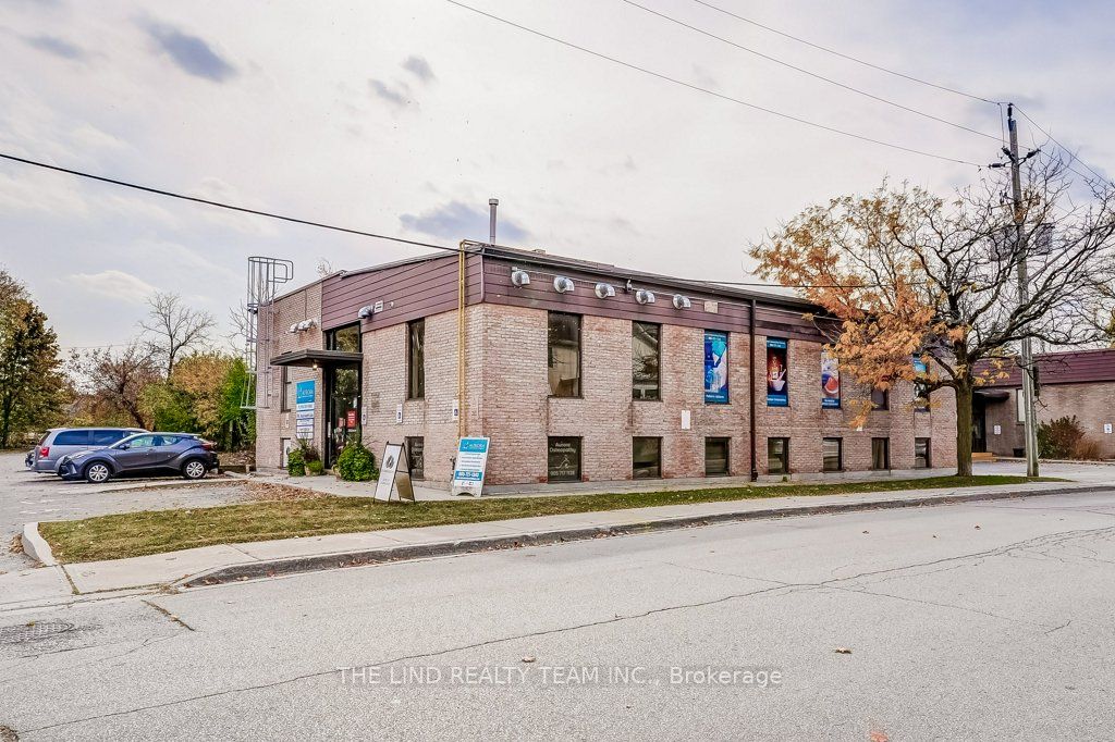 15017 Yonge St, Aurora, Ontario, Aurora Village