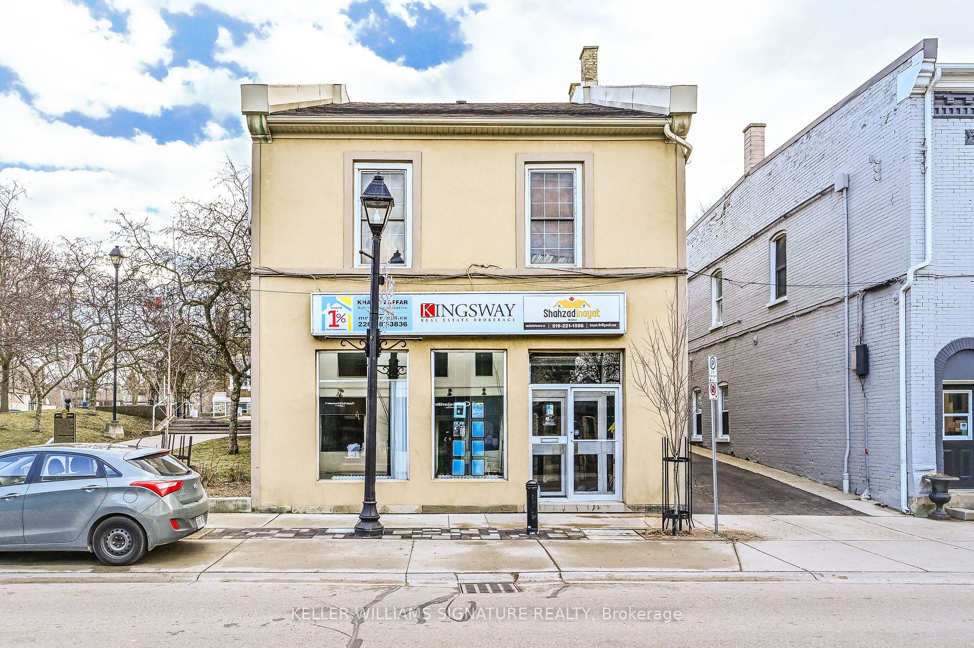 26 Queen St E, Cambridge, Ontario, 