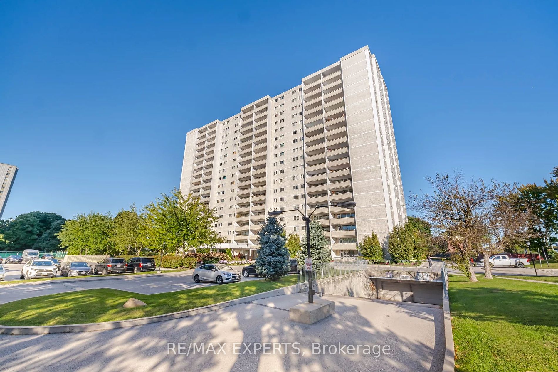 1360 York Mills Rd, Toronto, Ontario, Parkwoods-Donalda