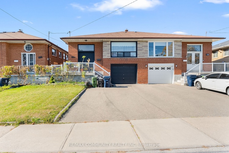 106 Victory Dr, Toronto, Ontario, Downsview-Roding-CFB