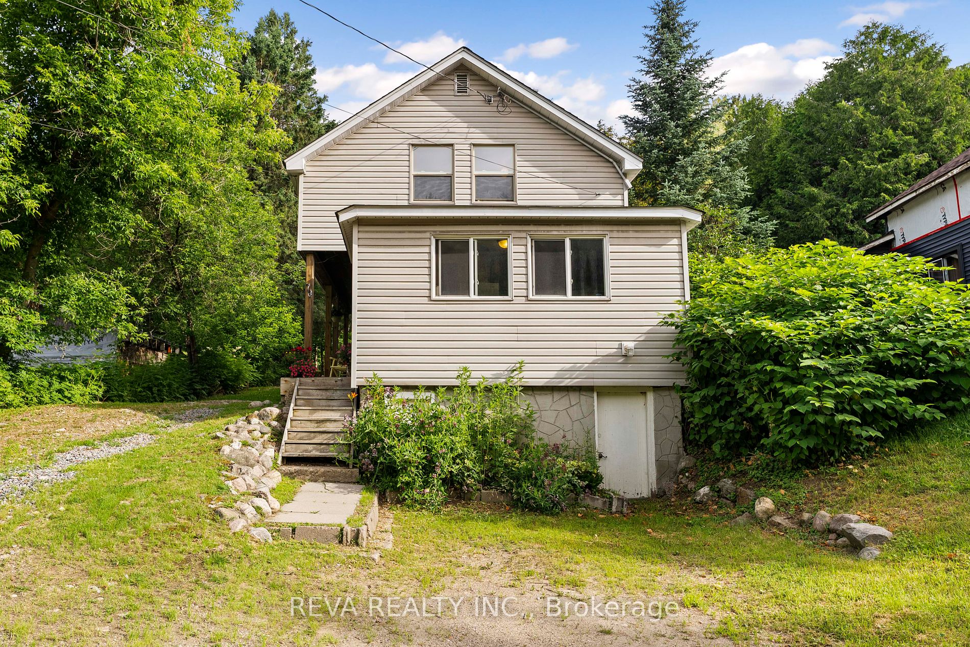 78 Bridge St E, Bancroft, Ontario, 