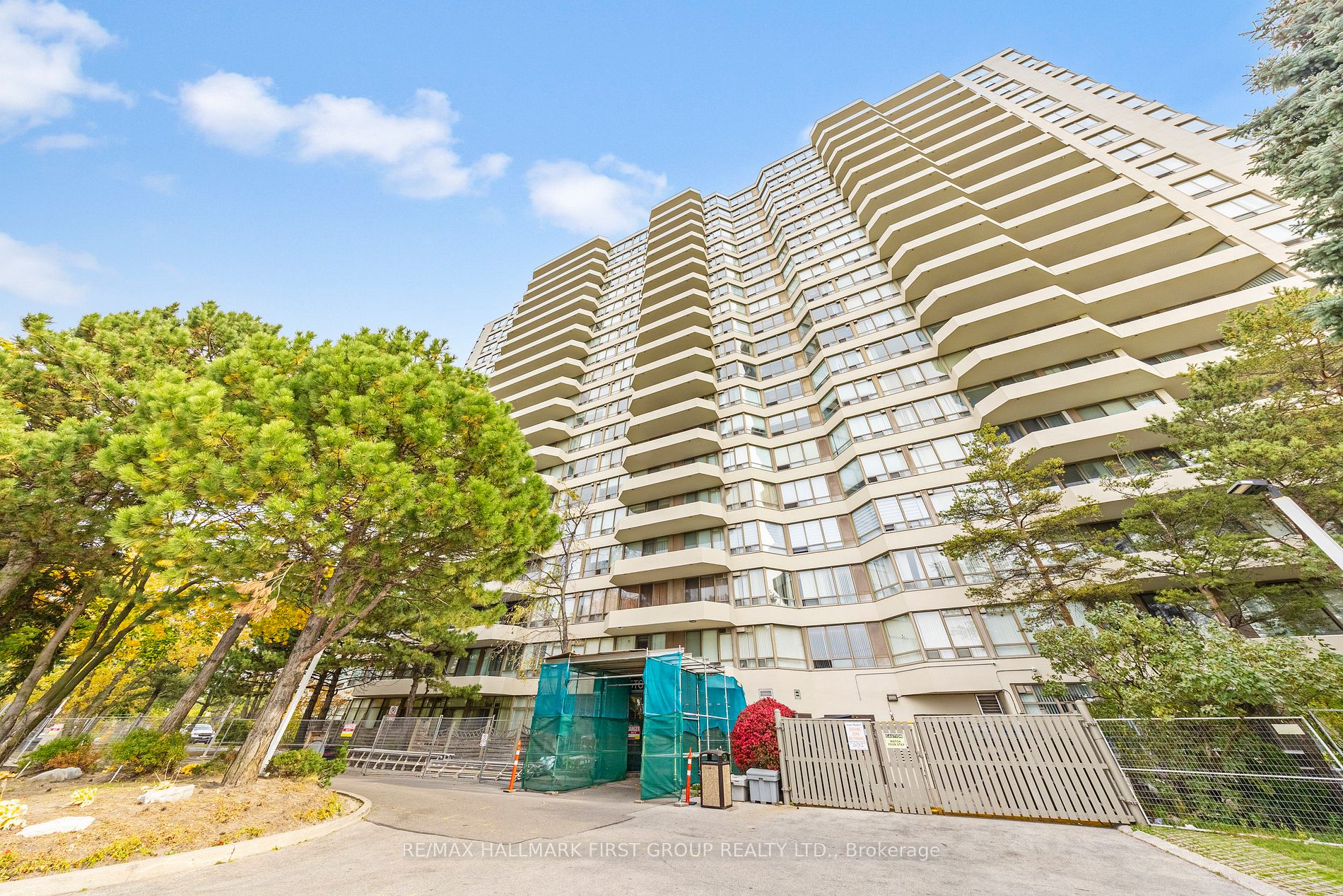 1 Greystone Walk Dr, Toronto, Ontario, Kennedy Park