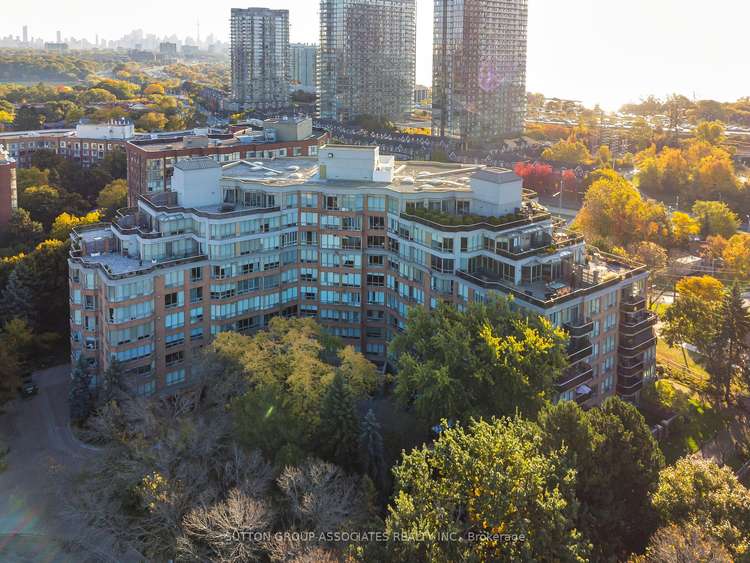 1 Ripley Ave, Toronto, Ontario, High Park-Swansea