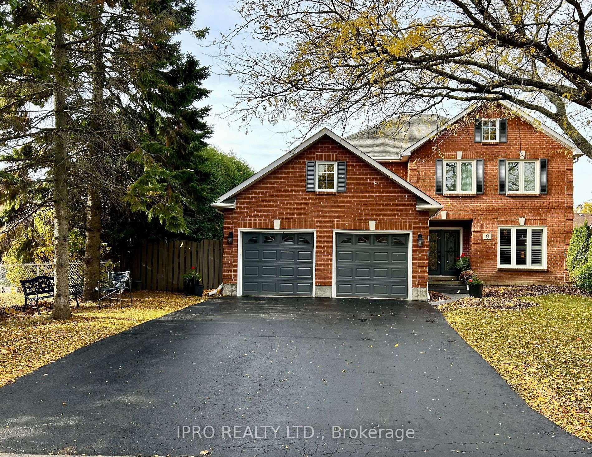 8 Carriage Lane, Clarington, Ontario, Courtice