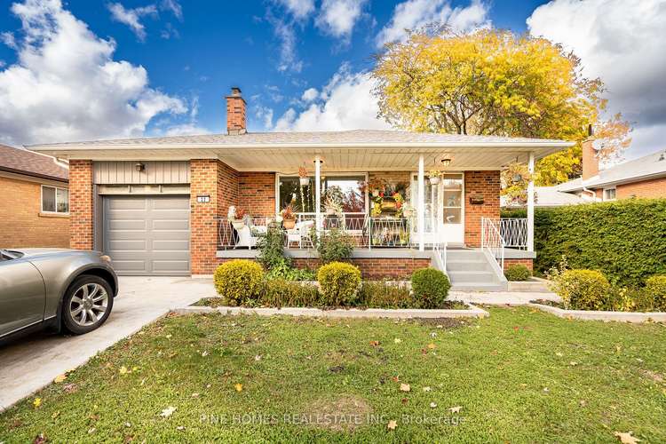 22 Ladbrooke Rd, Toronto, Ontario, Willowridge-Martingrove-Richview