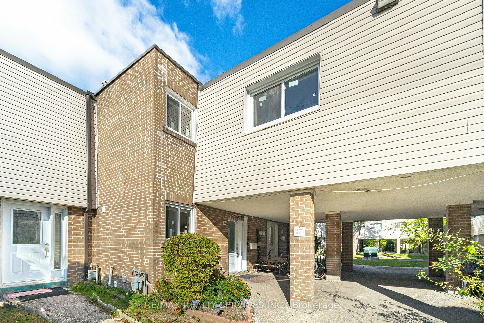 435 Silverstone Dr, Toronto, Ontario, West Humber-Clairville