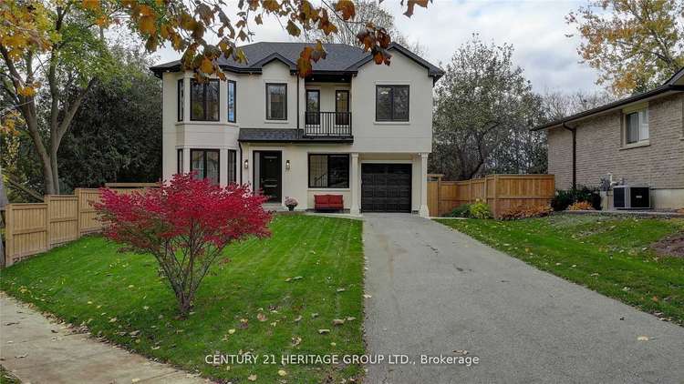 58 Walton Dr, Aurora, Ontario, Aurora Village