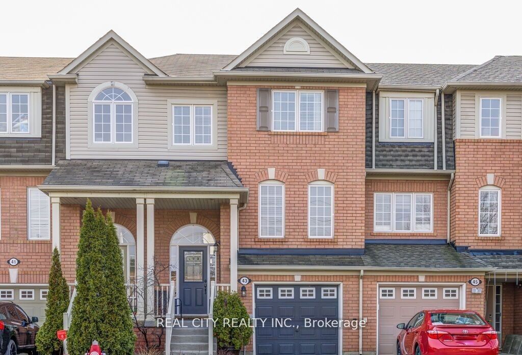 43 Decker Hollow Circ, Peel, Ontario