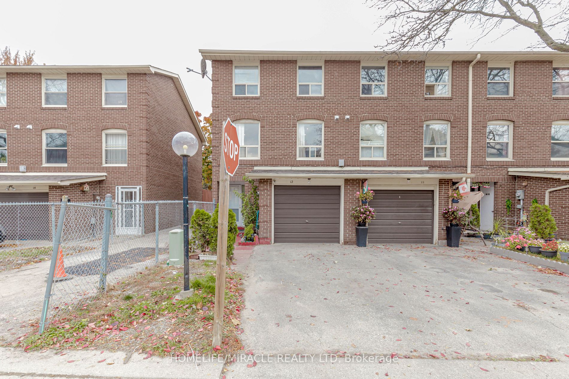 12 Eden Park, Brampton, Ontario, Southgate