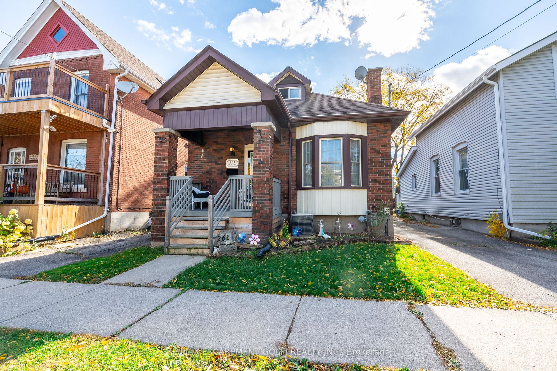 261 Darling St, Brantford, Ontario, 