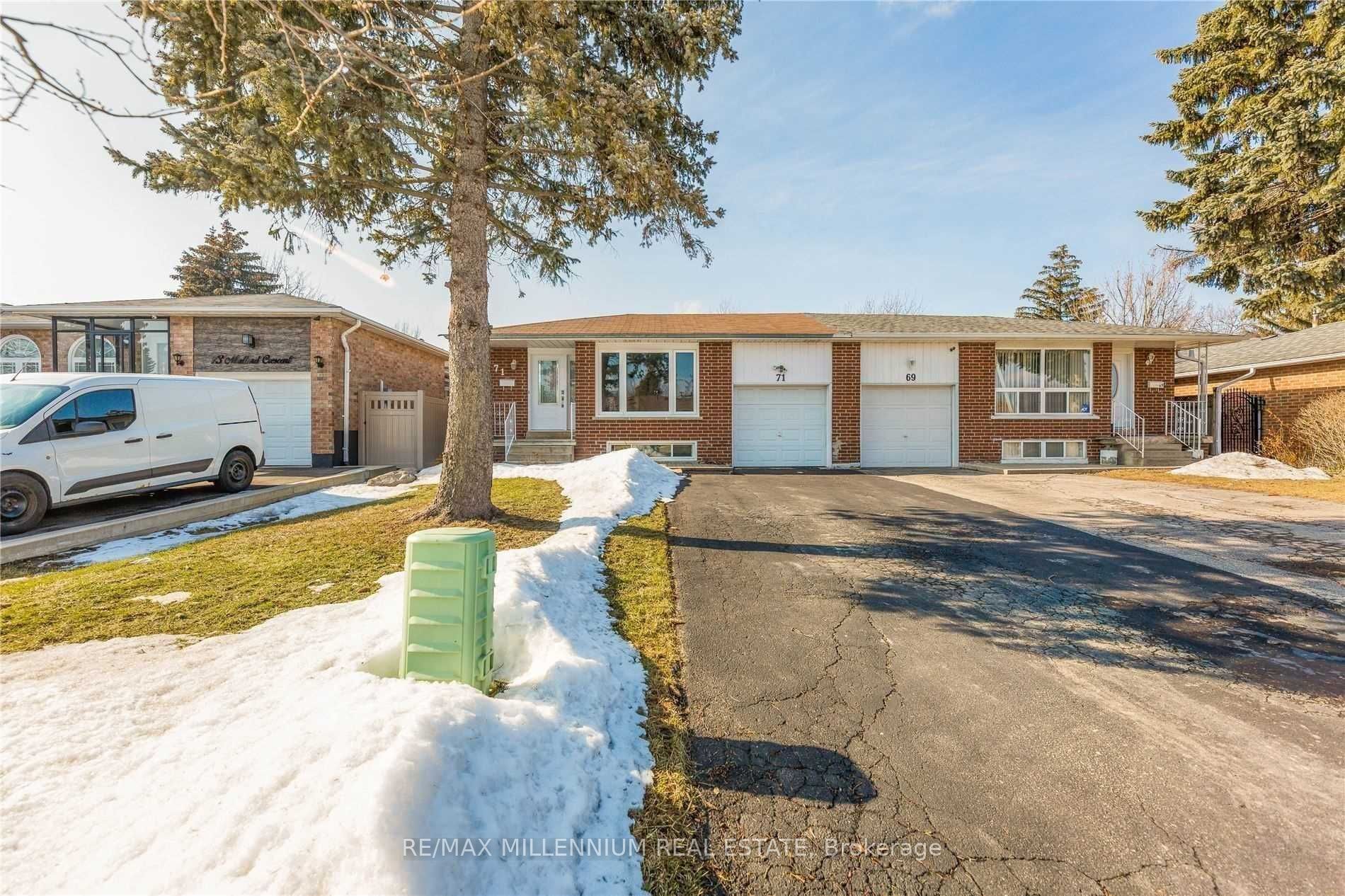 71 Mallard (Upper Level Cres, Brampton, Ontario, Central Park