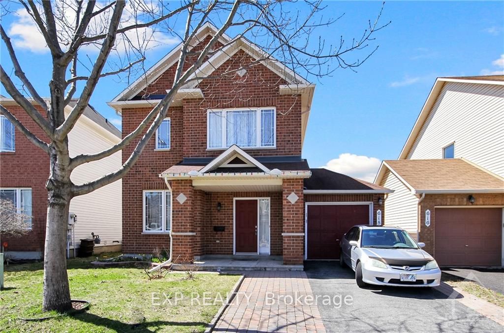 618 BEATRICE Dr, Barrhaven, Ontario, 7709 - Barrhaven - Strandherd