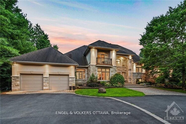 5800 QUEENSCOURT Cres, Manotick - Kars - Rideau Twp and Area, Ontario, 8005 - Manotick East to Manotick Station