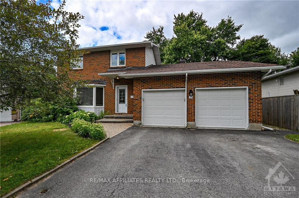 28 ORMSBY Dr, Stittsville - Munster - Richmond, Ontario, 8204 - Richmond