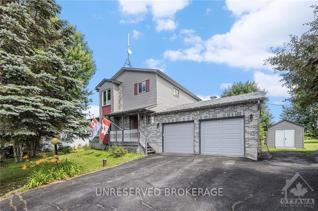 115 CRICKET Cres, Constance Bay - Dunrobin - Kilmaurs - Woodlawn, Ontario, 9304 - Dunrobin Shores