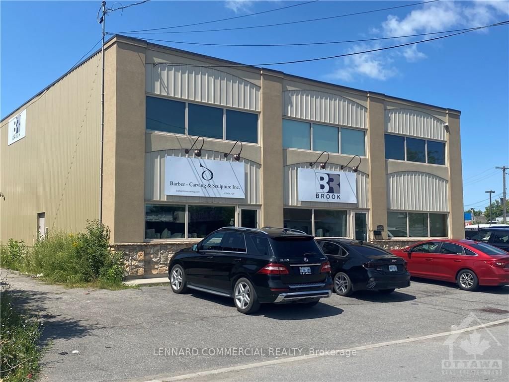 1520 LAGAN Way, Alta Vista and Area, Ontario, 3601 - Eastway Gardens/Industrial Park