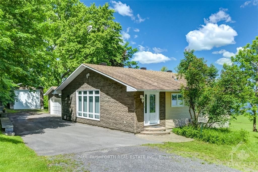 2577 HIGHWAY 174 Rd, Orleans - Cumberland and Area, Ontario, 1113 - Cumberland Village