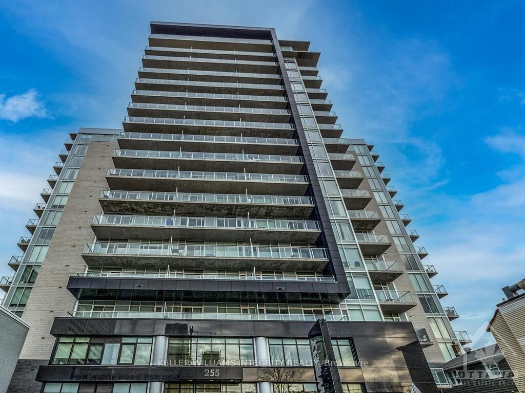 255 BAY St, Ottawa Centre, Ontario, 4102 - Ottawa Centre