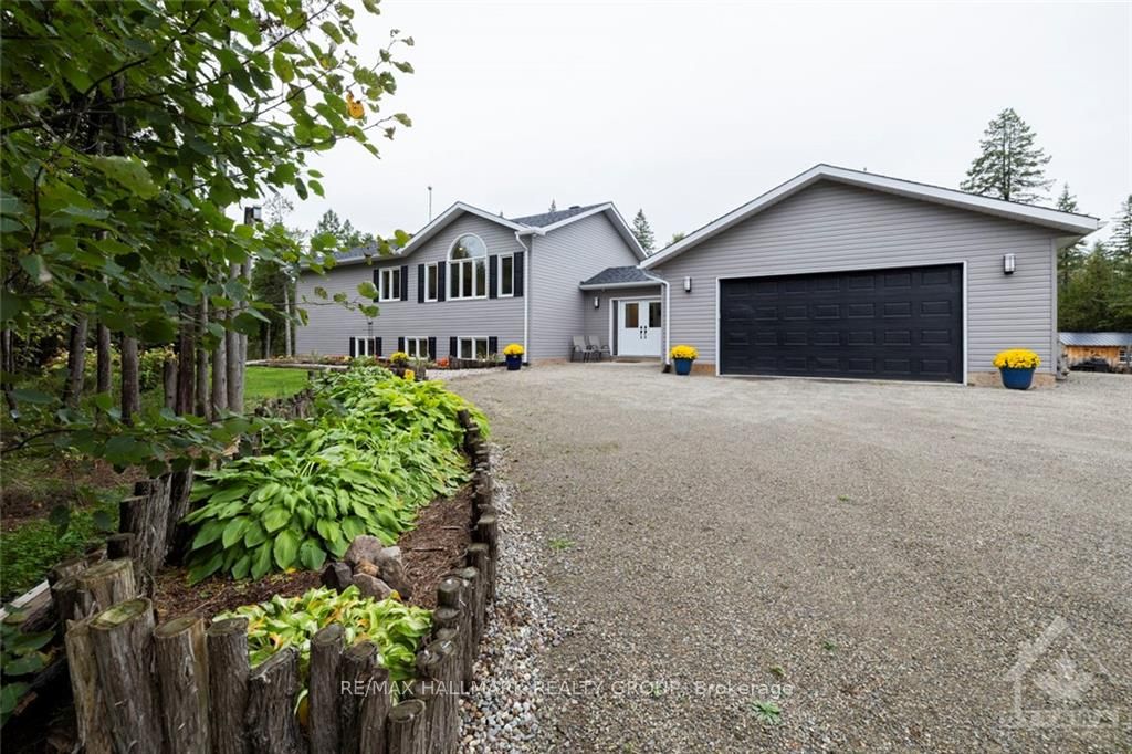 4035 ROGER STEVENS Dr, Stittsville - Munster - Richmond, Ontario, 8210 - Rideau Twp South To Roger Stevens Drive