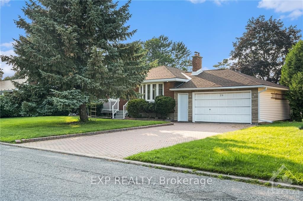 28 ROUNDHAY Dr, South of Baseline to Knoxdale, Ontario, 7606 - Manordale