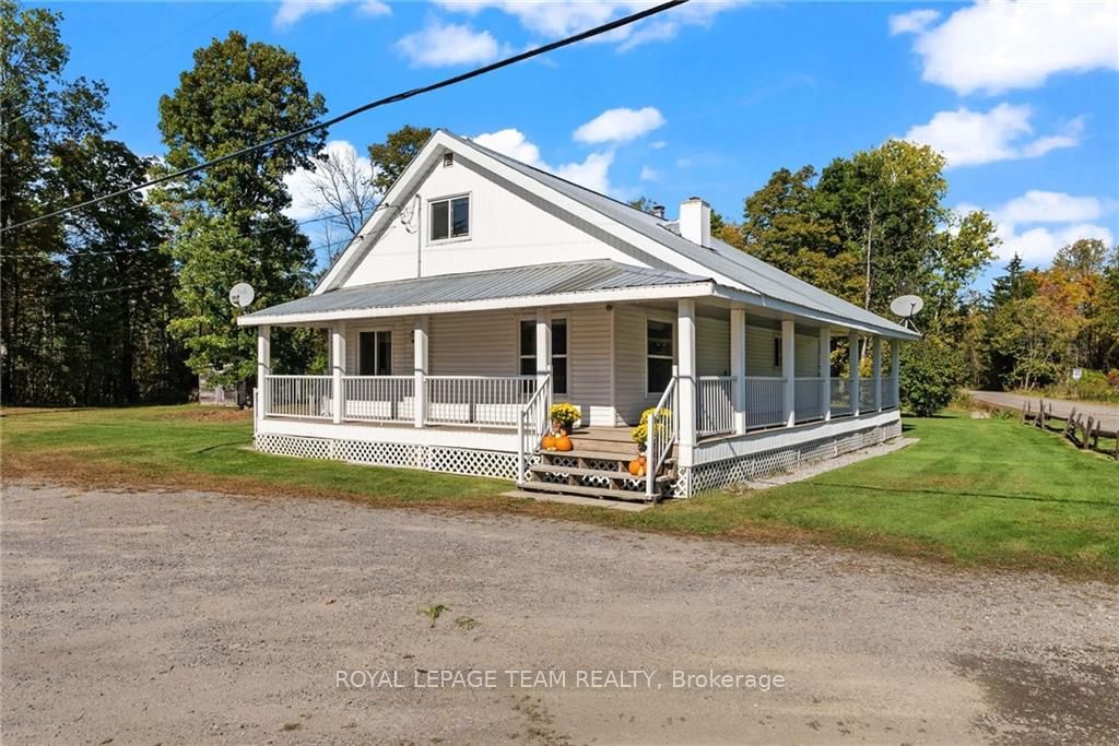 11878 LANARK Rd, Greater Madawaska, Ontario, 542 - Greater Madawaska