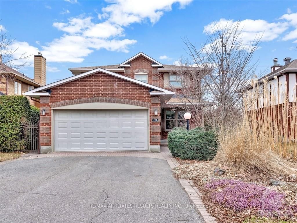 222 WALDEN Dr, Kanata, Ontario, 9001 - Kanata - Beaverbrook